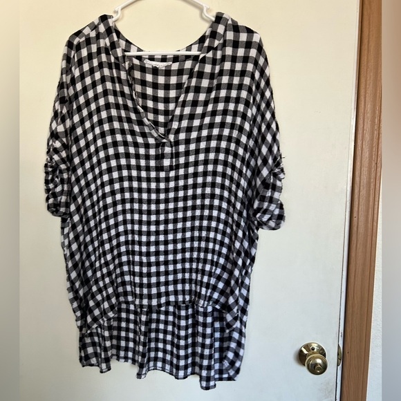 Jane and Delaney 2X black and white Buffalo check pop over tunic top - Picture 1 of 7